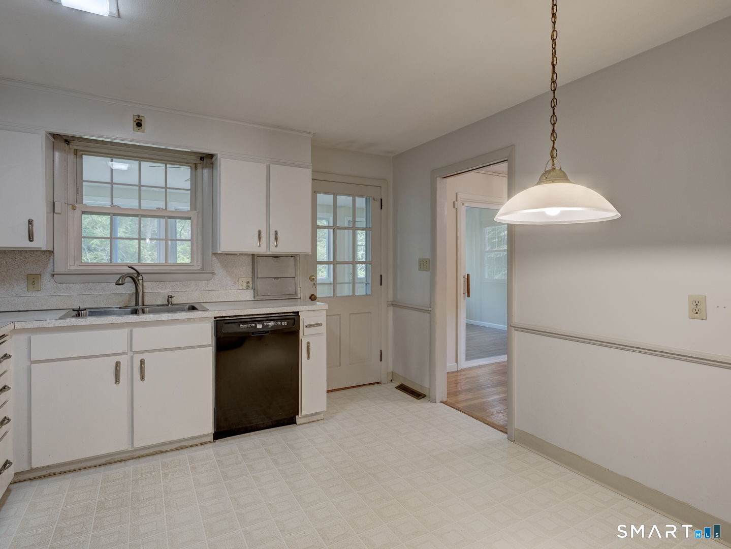 390 Ballfall Road Middletown CT 06457