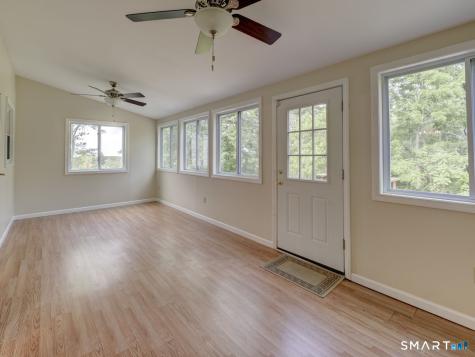 390 Ballfall Road Middletown CT 06457
