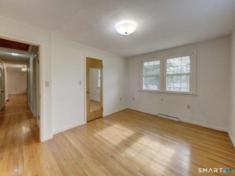390 Ballfall Road Middletown CT 06457