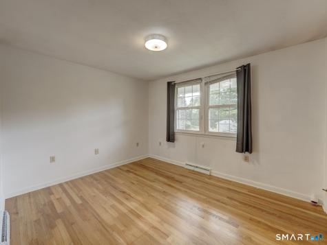 390 Ballfall Road Middletown CT 06457