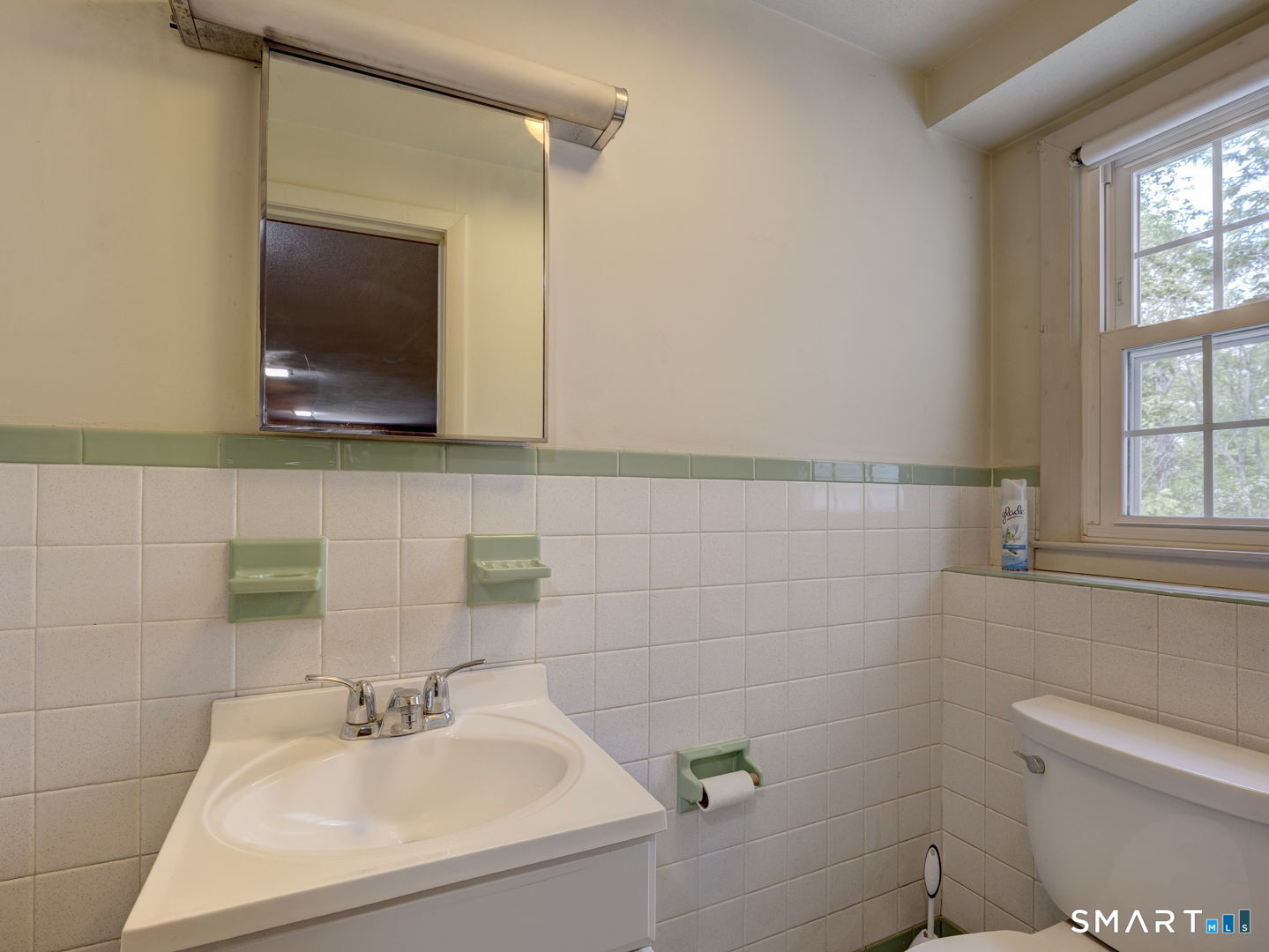 390 Ballfall Road Middletown CT 06457