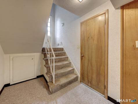 390 Ballfall Road Middletown CT 06457