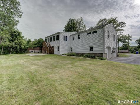 390 Ballfall Road Middletown CT 06457