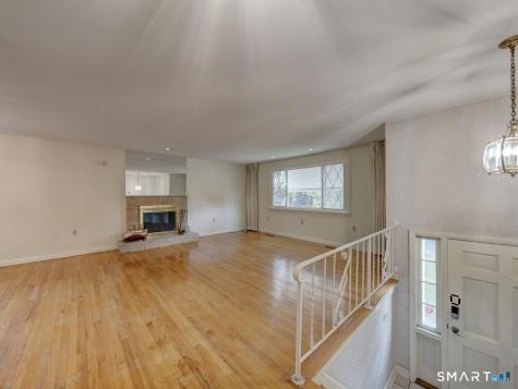 390 Ballfall Road Middletown CT 06457