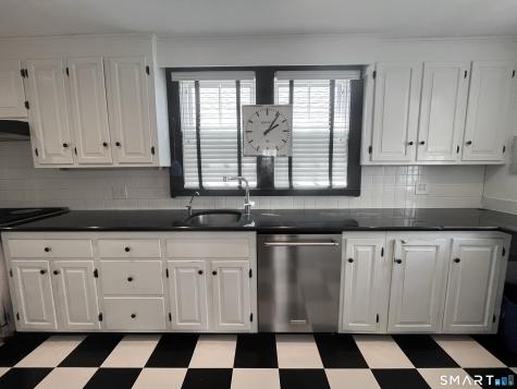 15 Grand Street Stonington CT 06378