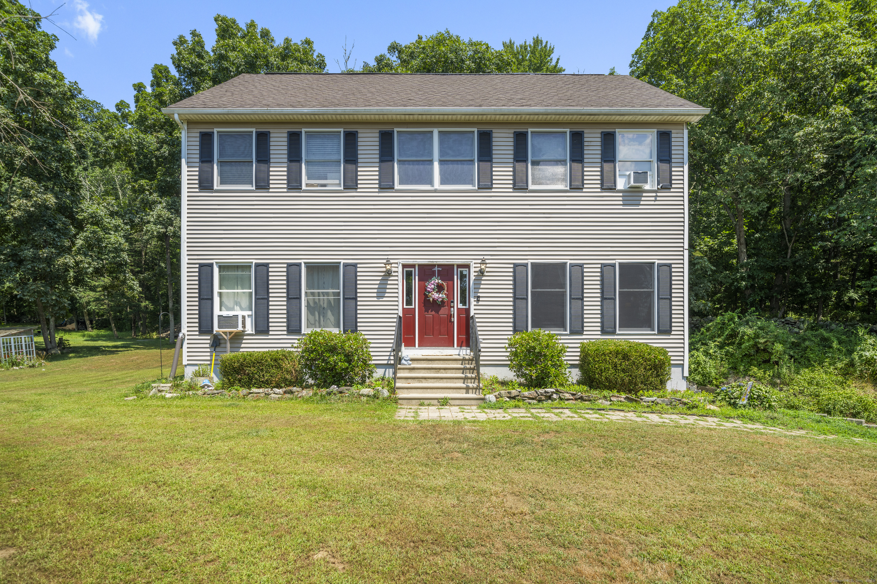 8 Huntington Drive Plainfield CT 06374