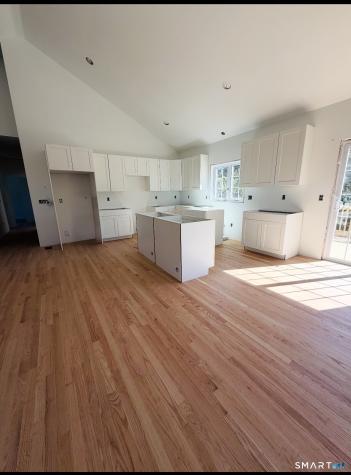381 Como Avenue Waterbury CT 06708