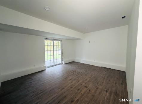 381 Como Avenue Waterbury CT 06708