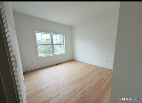 381 Como Avenue Waterbury CT 06708