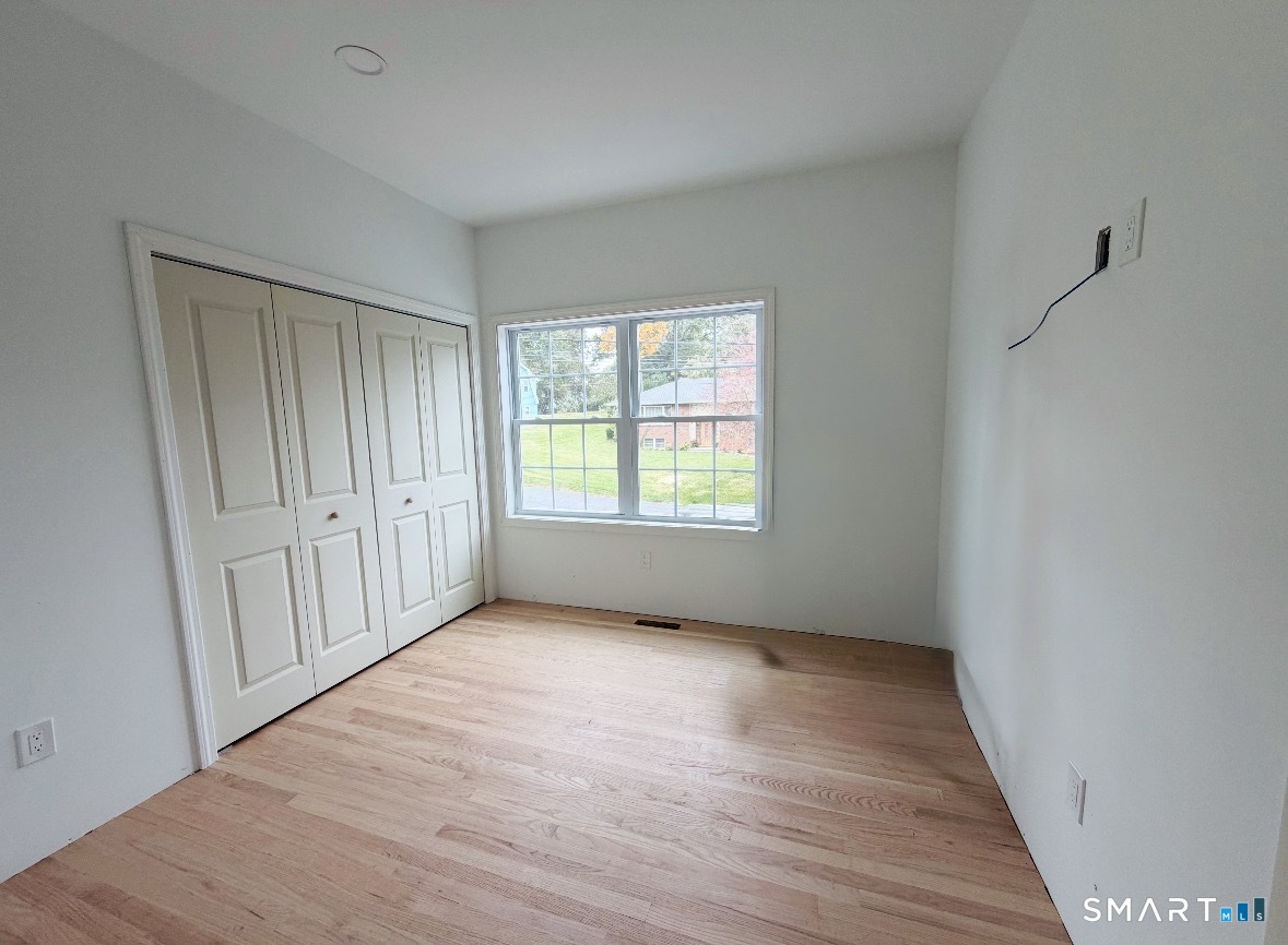 381 Como Avenue Waterbury CT 06708