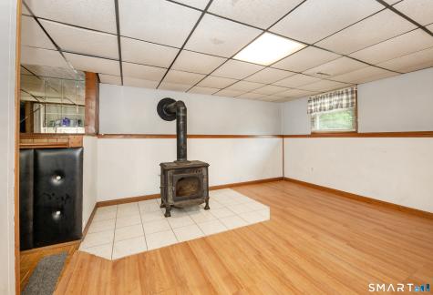112 Leigh Drive East Haven CT 06512