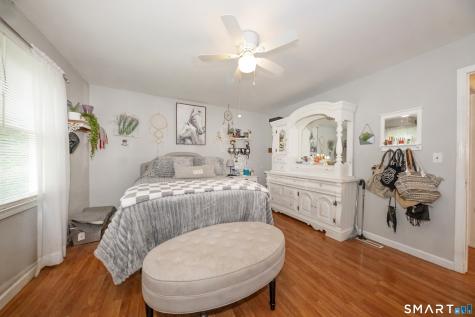 112 Leigh Drive East Haven CT 06512