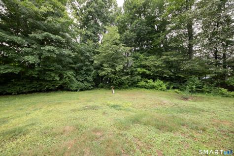 112 Leigh Drive East Haven CT 06512