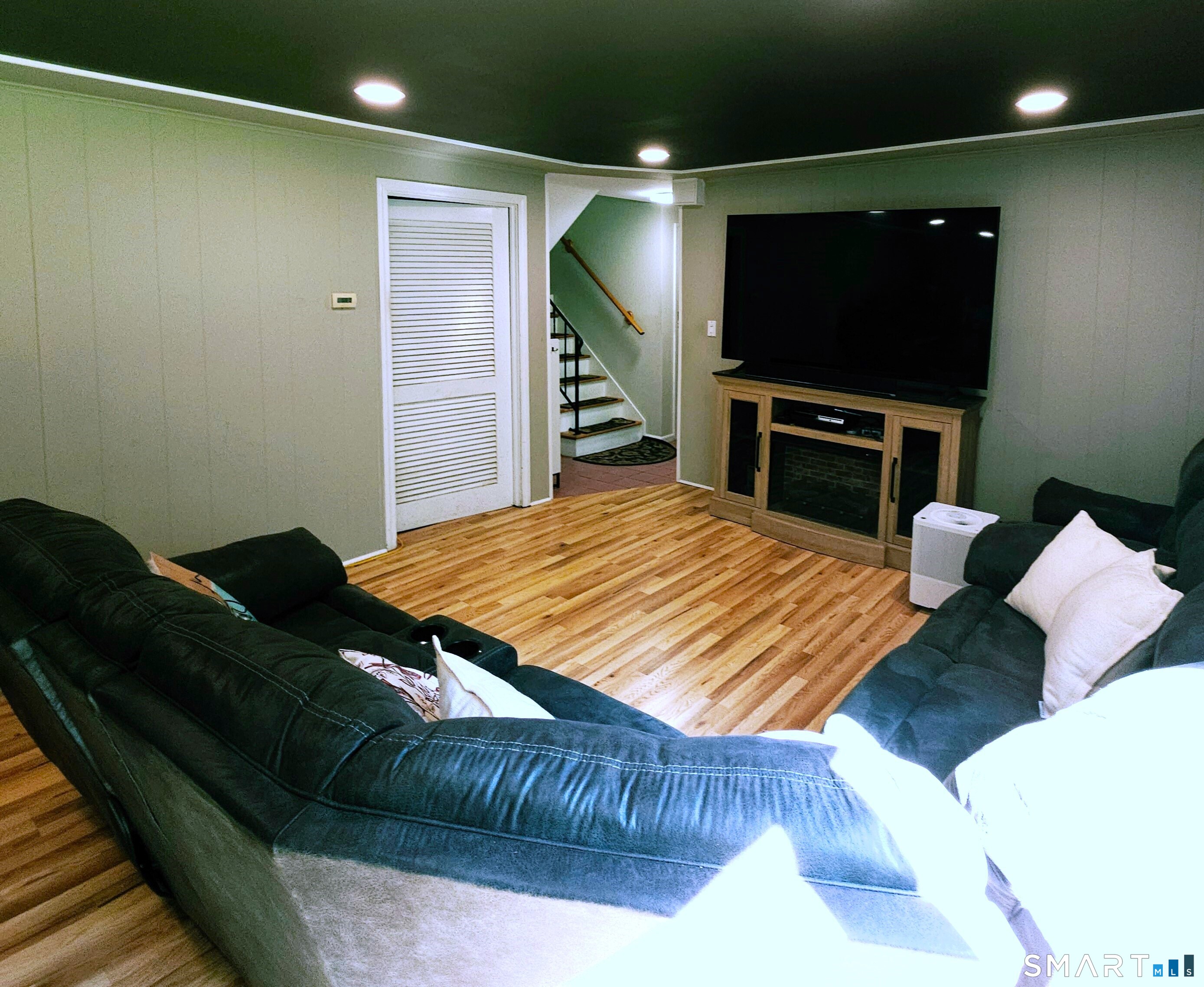 77 Pleasant Drive Bethany CT 06524