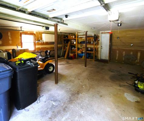 77 Pleasant Drive Bethany CT 06524
