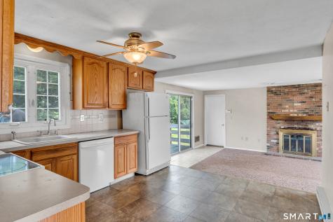 9 Cross Drive Waterford CT 06385