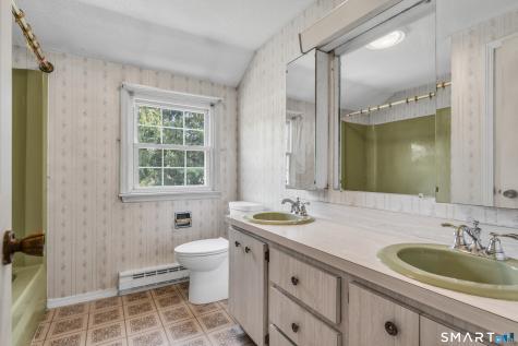 9 Cross Drive Waterford CT 06385