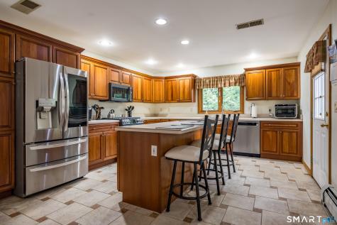 11 Woodside Drive Branford CT 06405