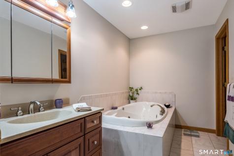 11 Woodside Drive Branford CT 06405