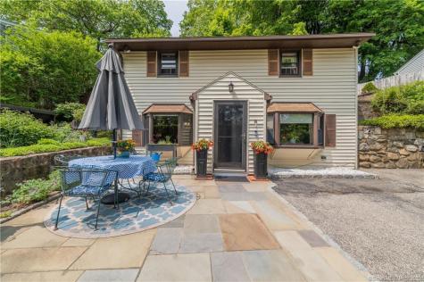 8 Benedict Avenue Danbury CT 06810