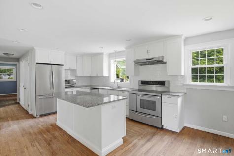 16 Ramblewood Drive Branford CT 06405