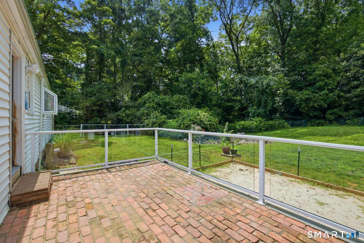 16 Ramblewood Drive Branford CT 06405
