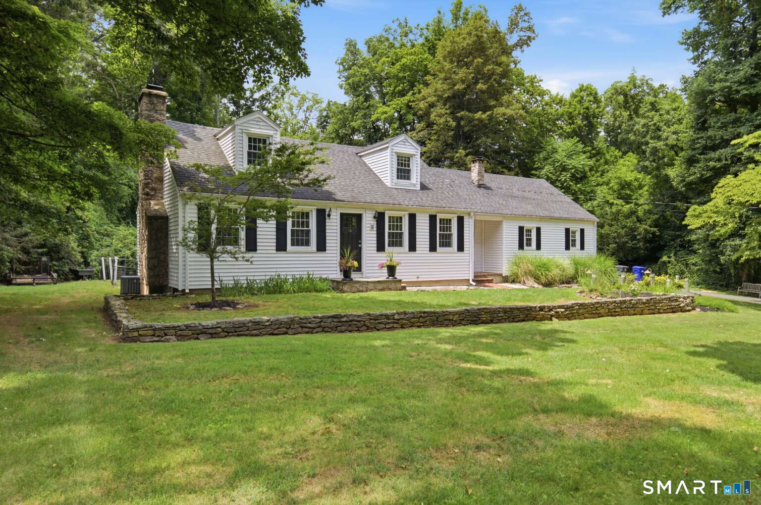 16 Ramblewood Drive Branford CT 06405