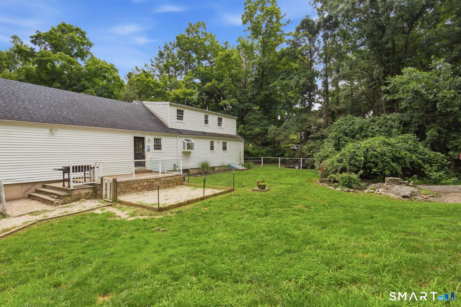 16 Ramblewood Drive Branford CT 06405