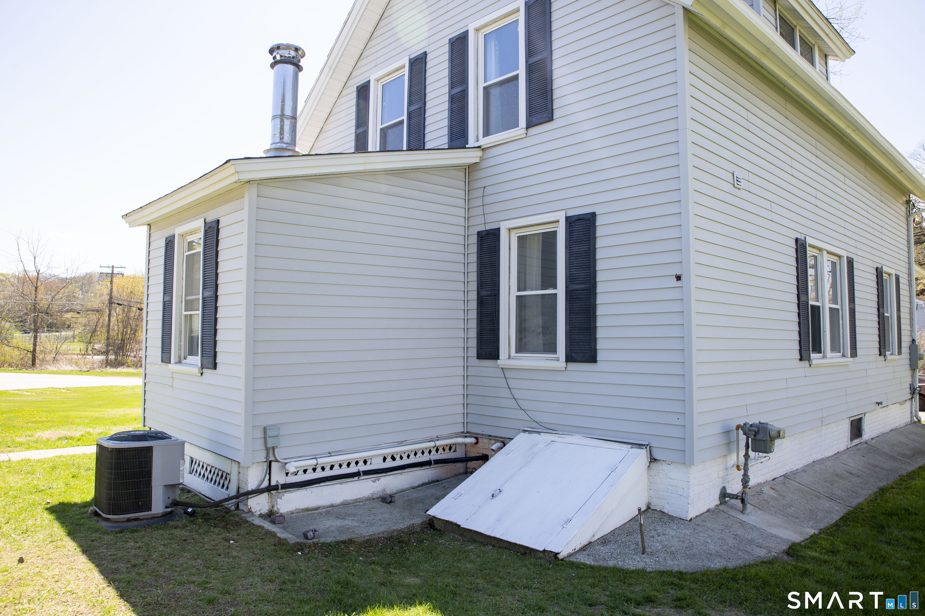 128 Smith Avenue Norwich CT 06360