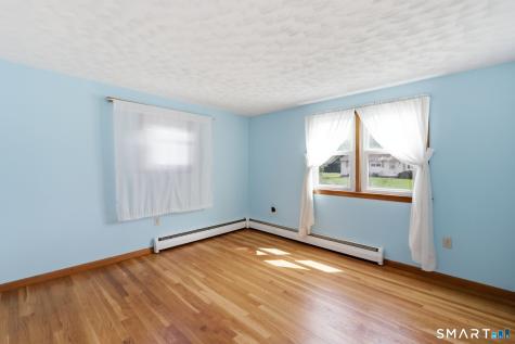 72 Steele Road Enfield CT 06082