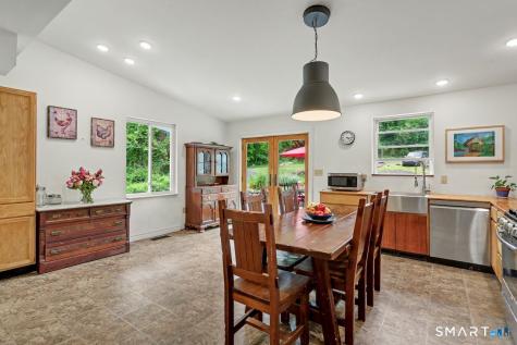 110 Newton Road Woodbridge CT 06525