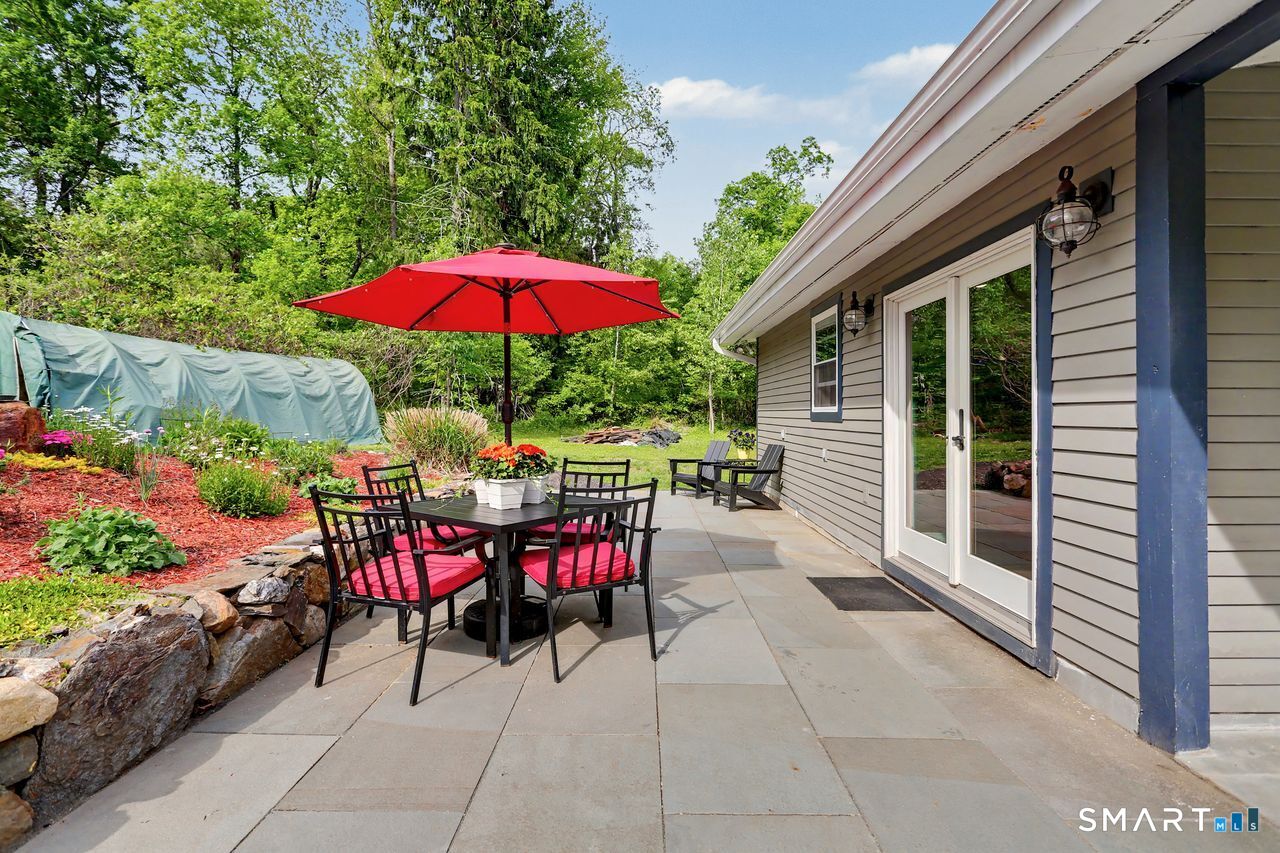 110 Newton Road Woodbridge CT 06525