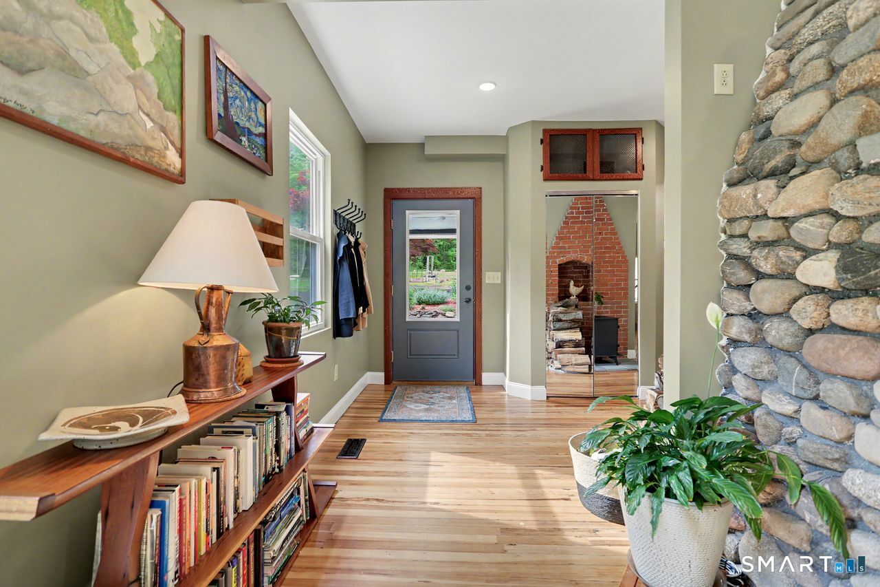 110 Newton Road Woodbridge CT 06525