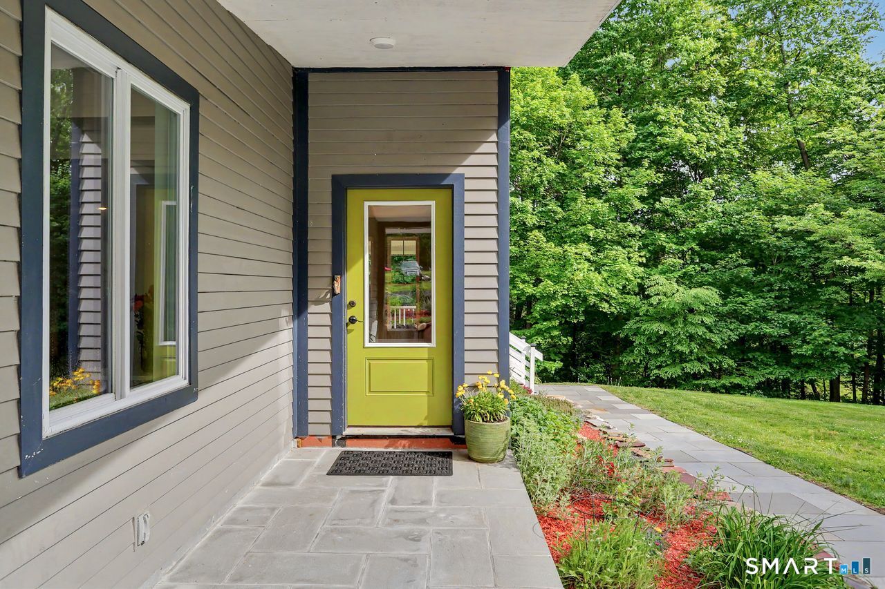 110 Newton Road Woodbridge CT 06525