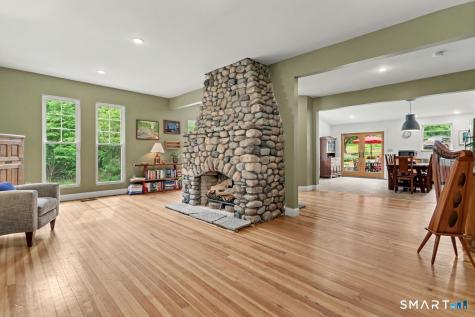 110 Newton Road Woodbridge CT 06525