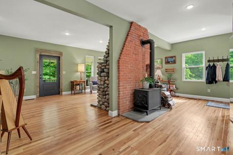 110 Newton Road Woodbridge CT 06525