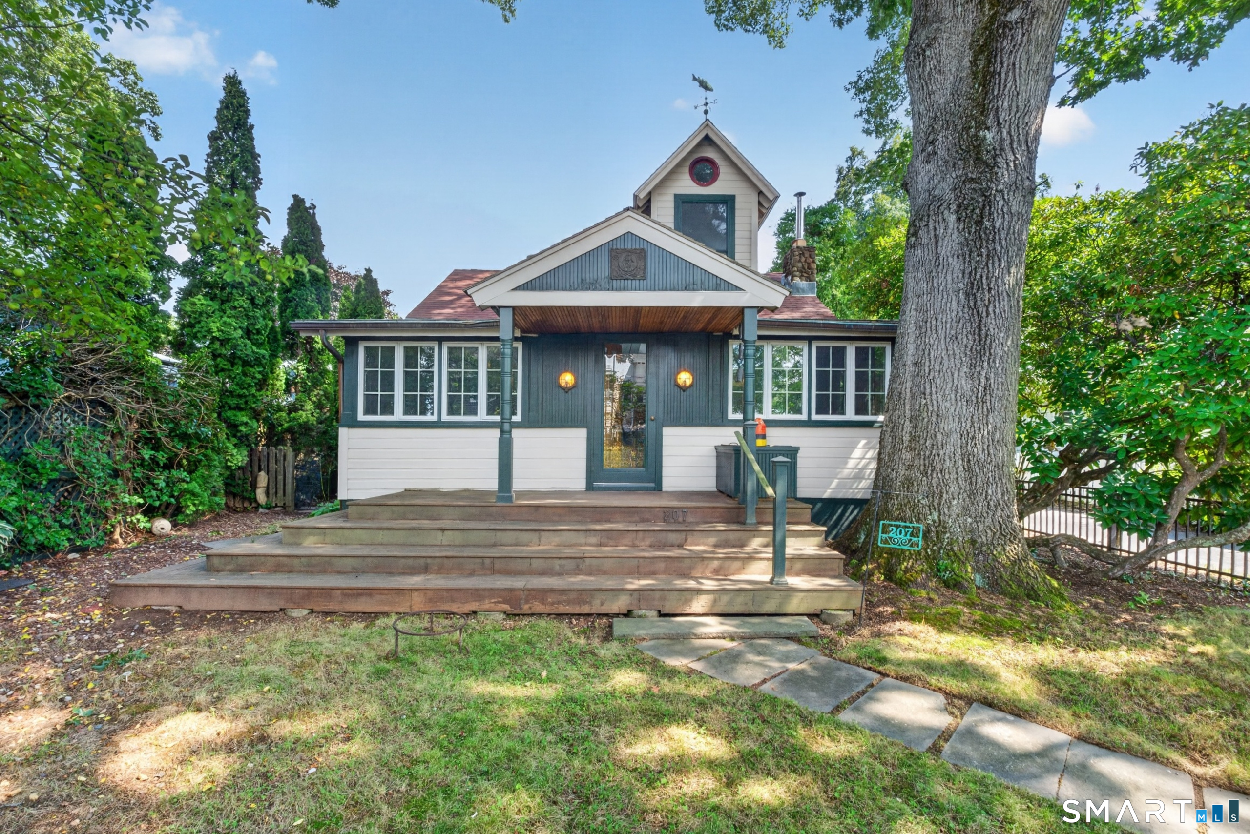 207 Pawson Road Branford CT 06405