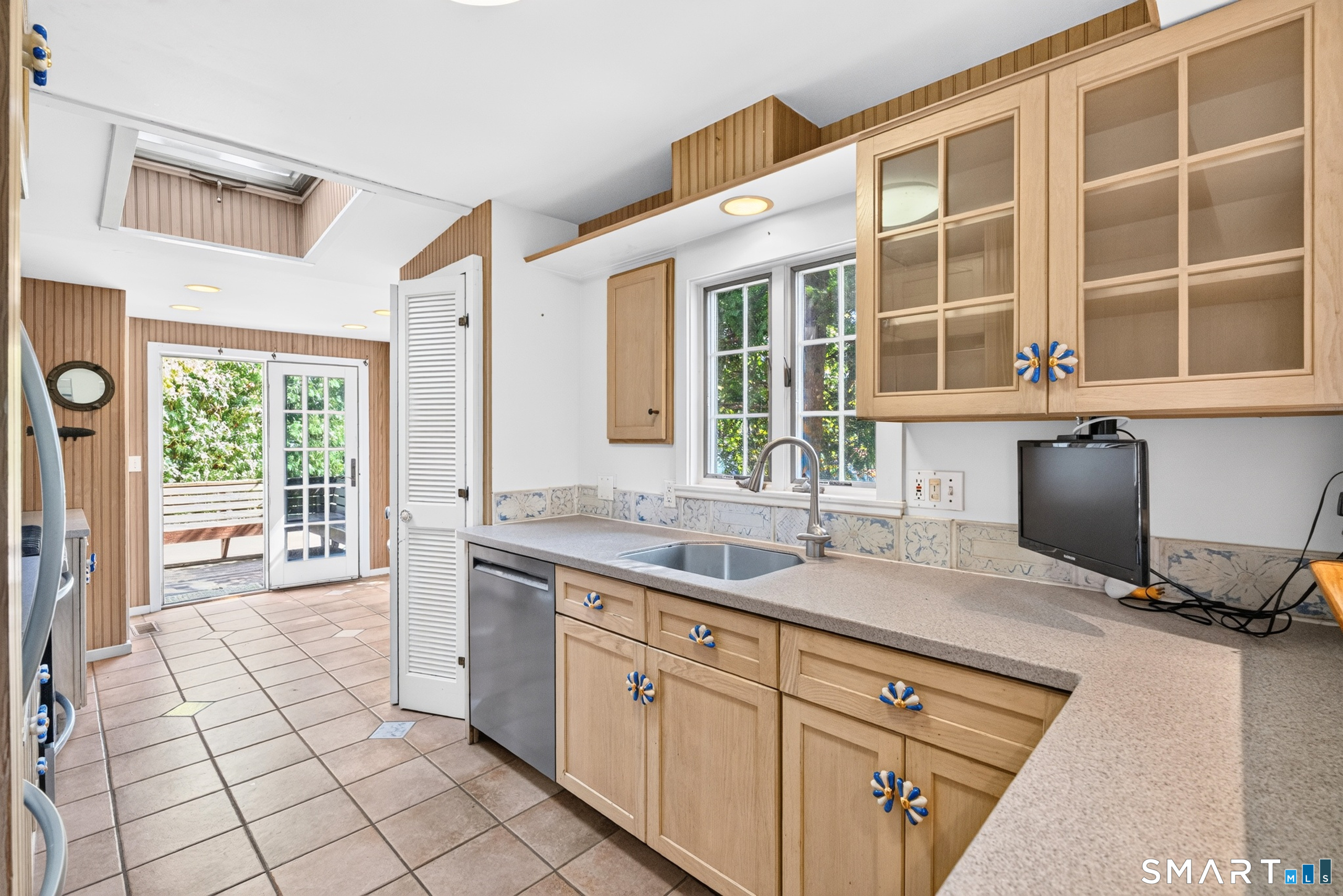 207 Pawson Road Branford CT 06405