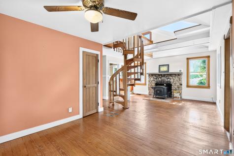207 Pawson Road Branford CT 06405