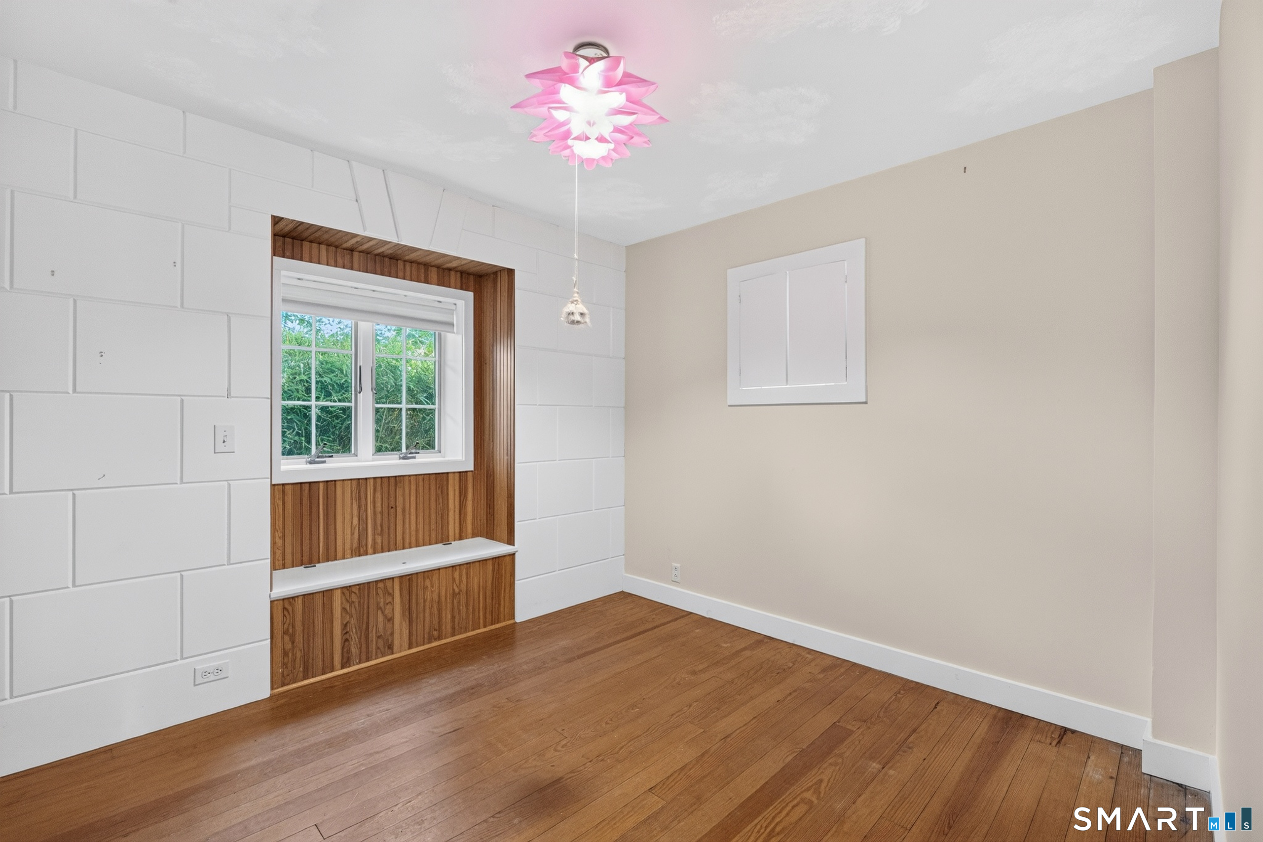 207 Pawson Road Branford CT 06405
