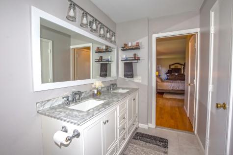 66 Farmbrook Lane South Windsor CT 06074