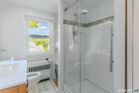 228 Woodrow Avenue Fairfield CT 06890