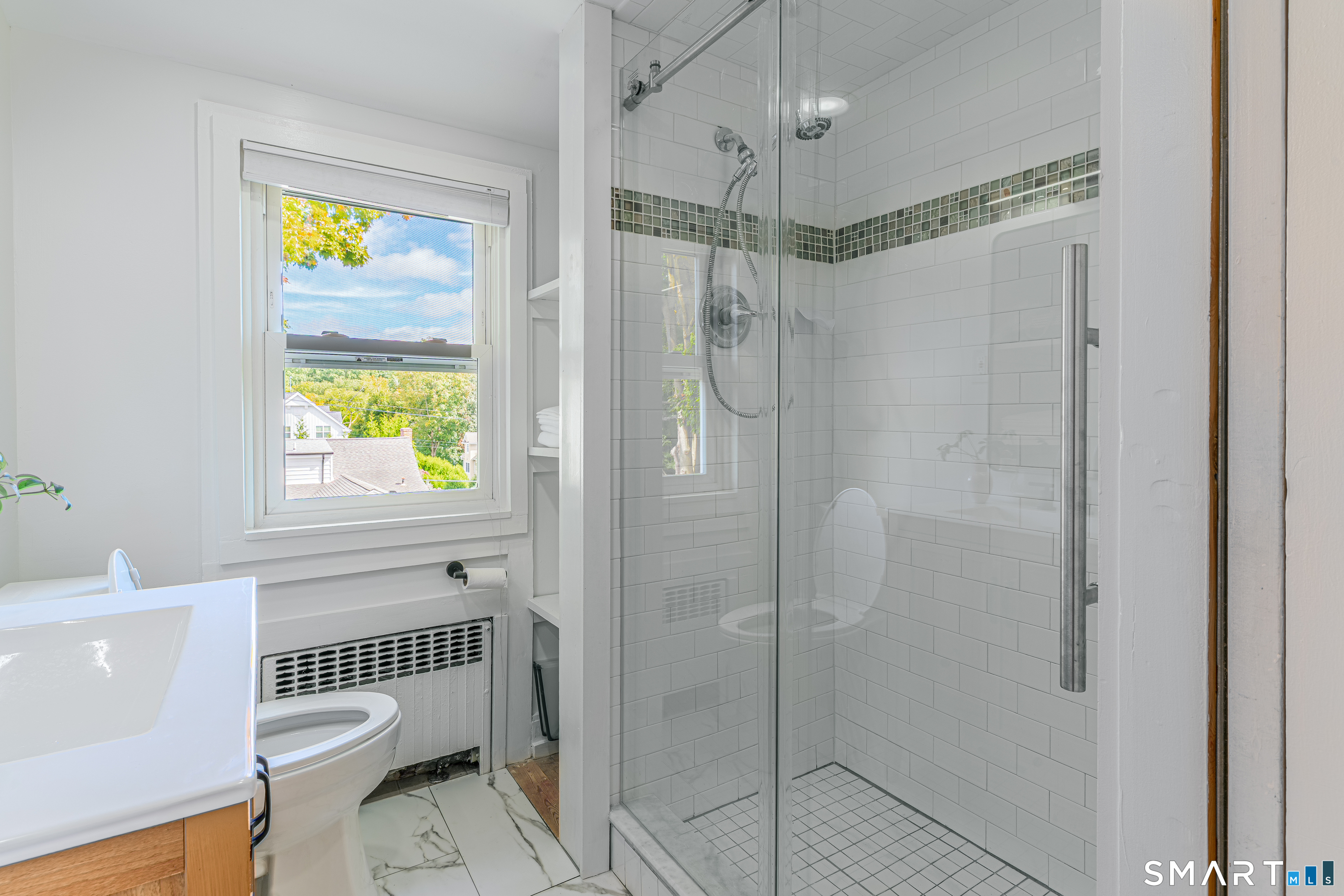228 Woodrow Avenue Fairfield CT 06890