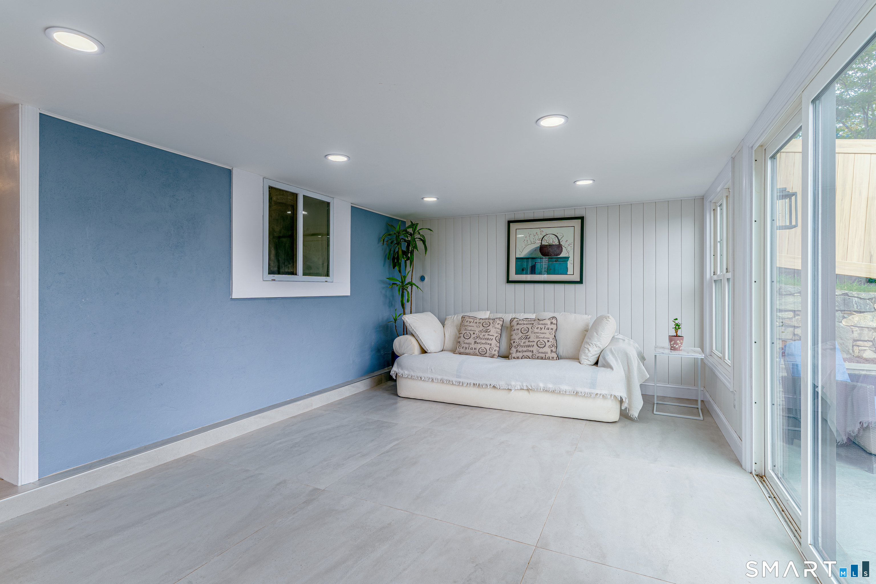 228 Woodrow Avenue Fairfield CT 06890