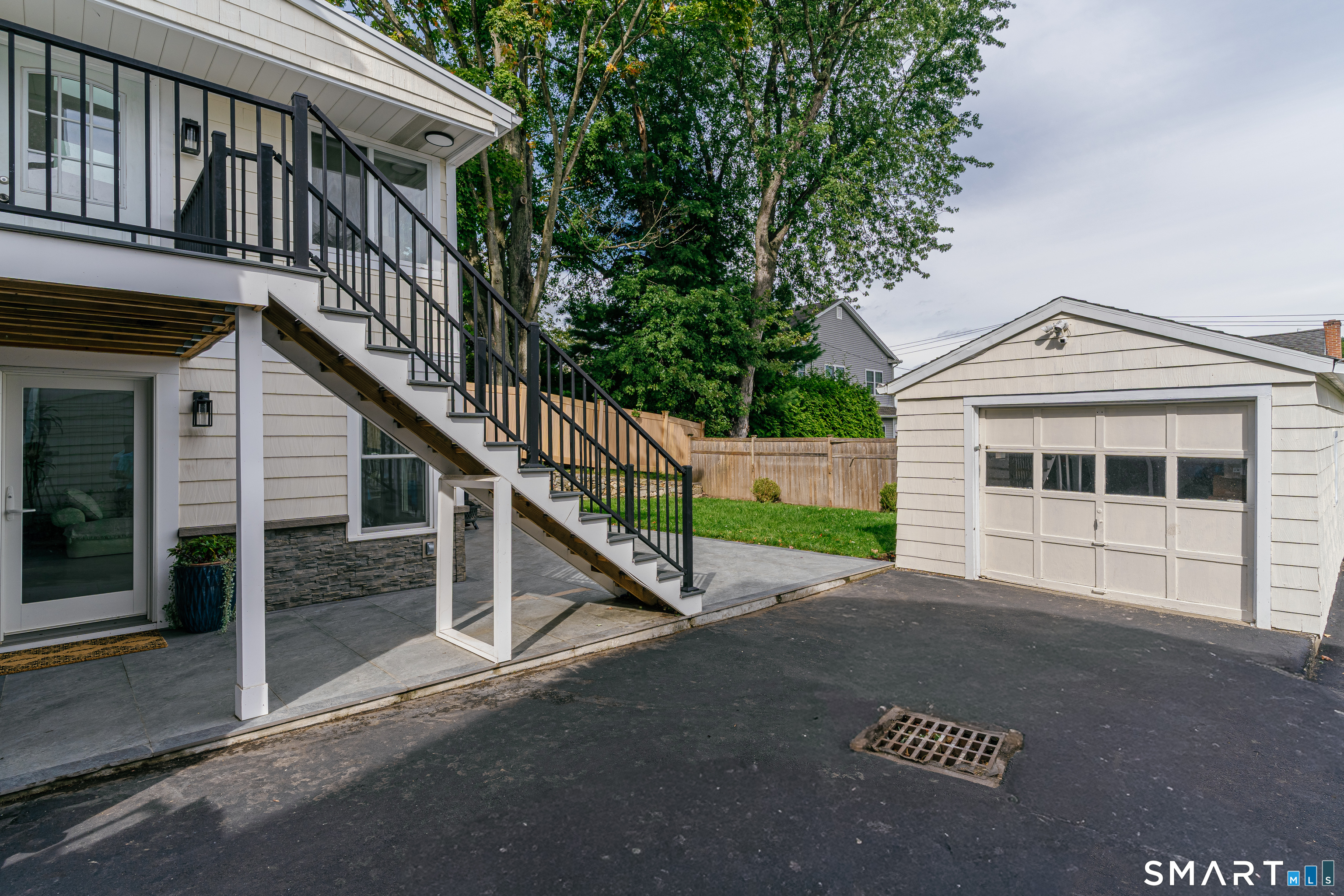 228 Woodrow Avenue Fairfield CT 06890