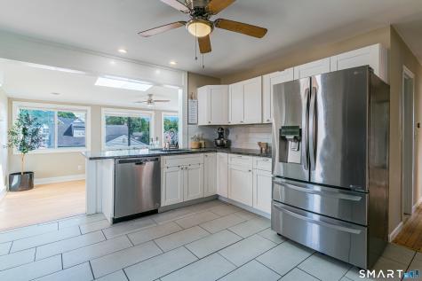 228 Woodrow Avenue Fairfield CT 06890
