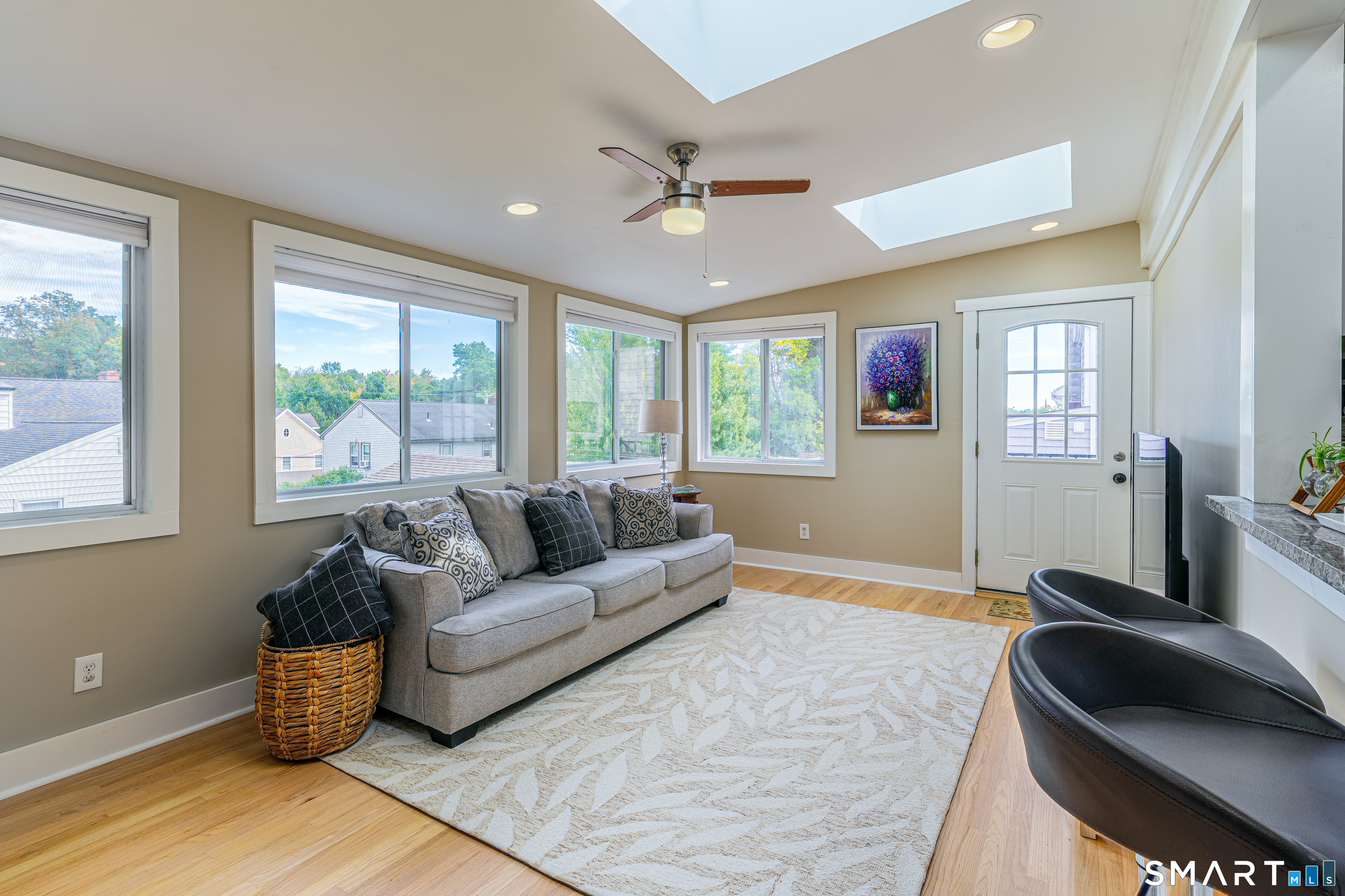 228 Woodrow Avenue Fairfield CT 06890