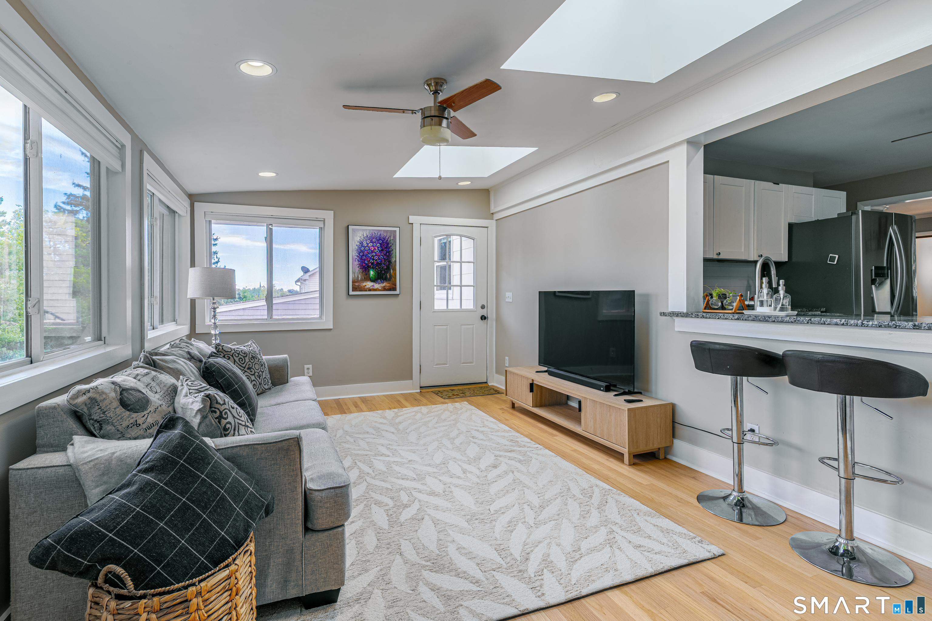 228 Woodrow Avenue Fairfield CT 06890