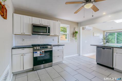 228 Woodrow Avenue Fairfield CT 06890