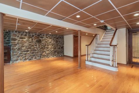 9 Cheryl Lane Prospect CT 06712
